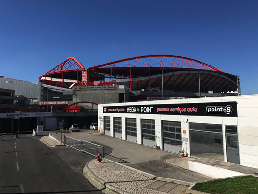 Lissabon '16 | Das «Estadio da Luz», offiziell «Estadio do Sport Lisboa e Benfica» ist mit einem Fassungsvermögen von 66'147 Sitzplätzen im Besitz des FC Benfica Lissabon.