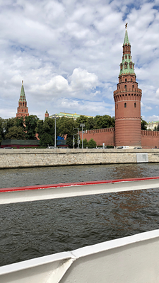 2018 | Moskau, Flussrundfahrt | «Wasserzug-Turm».