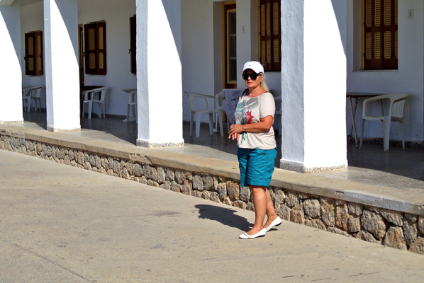 Rhodos '13 | Symi, «Kloster Panormitis»: Mit all seinen Nebengebäuden wirkt es wie der Ausschnitt einer richtigen Stadt; denn das Kloster ist von mehrstöckigen Gästetrakten umgeben.