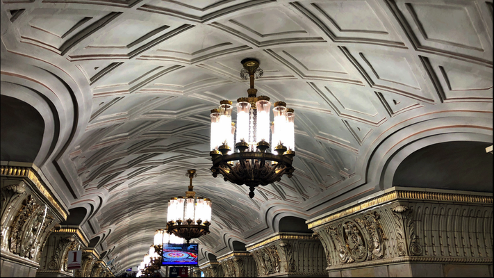 2018 | Moskau, Metro: Station «Komsomolskaja». 1952. Architekten: A. Schtschussew, W. Karorin & A. Sabolozkaja.