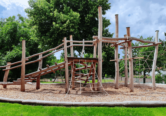 Klettergerüst Spielplatz Hallstadt 2021