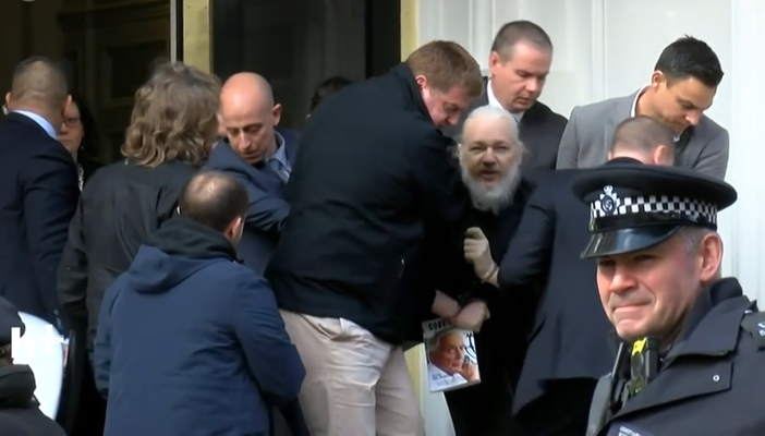 11.04.2019 - London, Entführung von Julian Assange aus der Botschaft von Equador