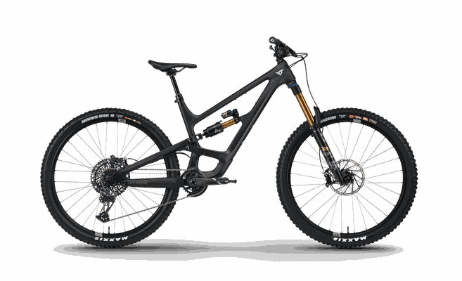 CAPRA 29 Core 4 — Black Magic