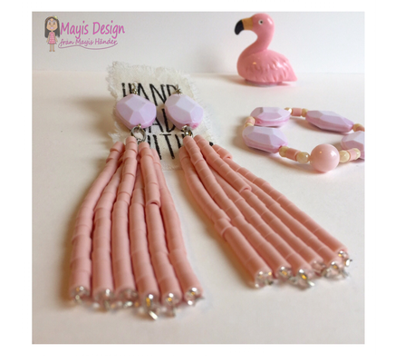 Juego de aretes con Borlas en color albaricoque (peach) y pulsera a juego  