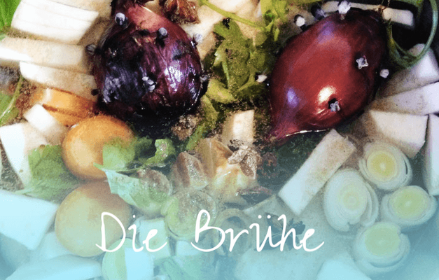 Phở Gà: Die Brühe