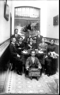 1915 - Hommage à M. et Mme Randoux. Leurs pensionnaires de l'Ecole Normale de Nivelles.