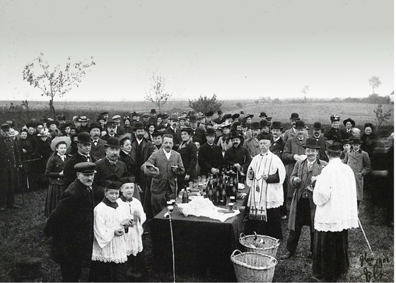 1902 - Tour Sainte-Gertrude, déjeuner au chêne