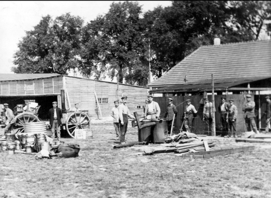 1918 - Les baraquements du champ d'aviation