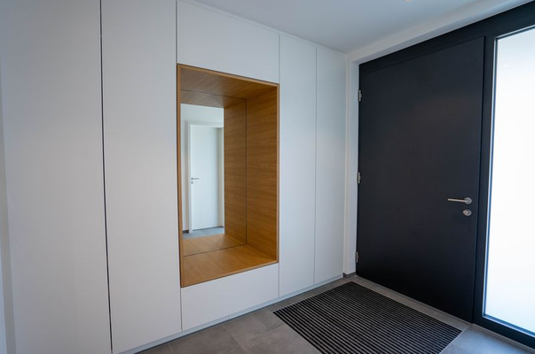 Garderobenschrank