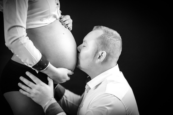 babybauch-schwangerschaft-augsburg-fotostudio-diamond-deluxe.jpg