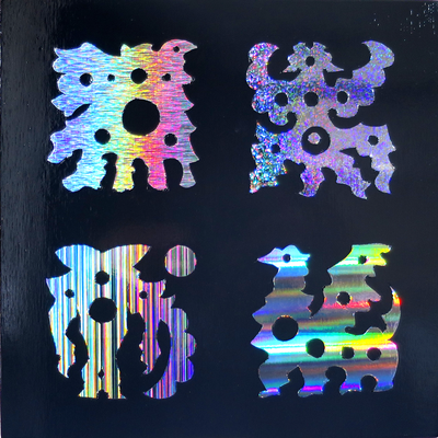 Messengers from The Moon　2017　Acrylic paint, spray, hologram sheet on panel　27.2×27.2cm　個人蔵(Private Collection)