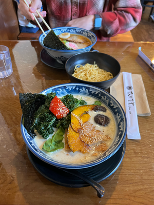 Hinodeya Ramen im little Tokyo - sehr fein! Level 1 scho easy Scharf... es gaht aber bis Level 7!!
