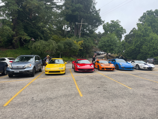 Isch no en Autoträff gsi in Monterey ah dem Wuchenend, drum händ eus di ganz Ziit so krassi Autos verfolgt ^^