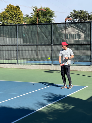Mängisch Tennis bi Sunneschii und 19 Grad...