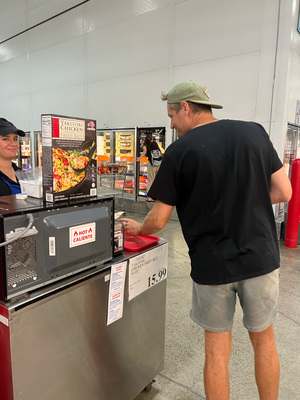 Im Costco go schnoiggäää...
