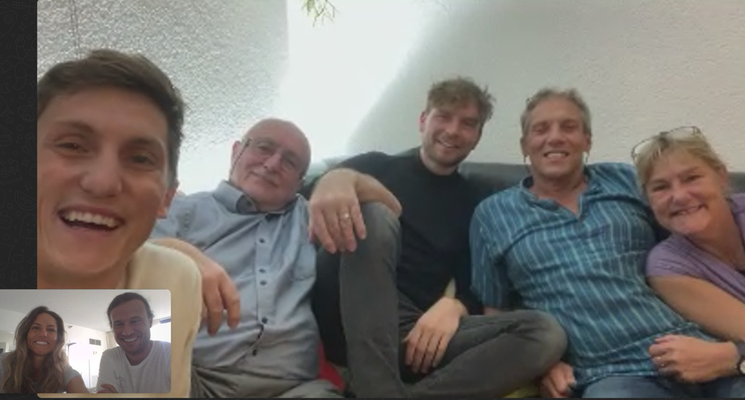 Wiehnachtstelifon mit de Familie Müller <3