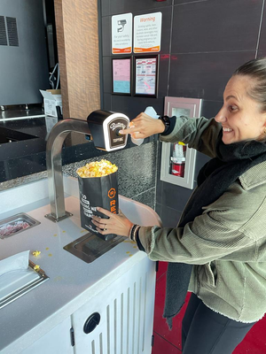 Kinooo - und über d'Popcorn chamer selber Buttercreme läähre - wäki isch das grüslig gsi :D