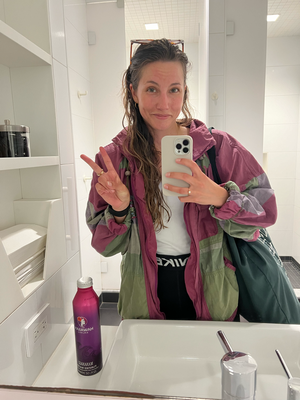 Dank de Sabina und em Michi Dommer bini da ez entli mal is Spinning (Soulcycle). De Tomatechopf im Spiegelspild het scho dusched und isch immerno so rot :D
