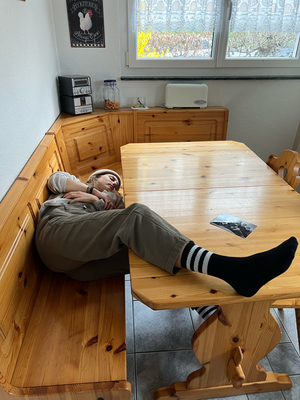 Mängsmal biz ruebe mit Fuess hochlagere :)