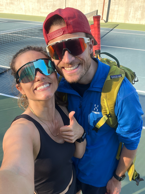 No niiiie mit sooo wenig Chleider Tennis gspielt (Fäbe het sich scho wieder ahgleit) ^^