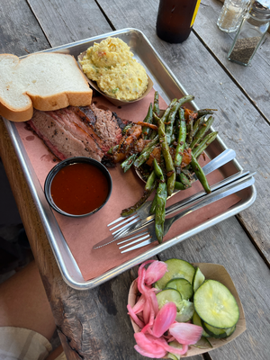 The Pit Room, BBQ Resti