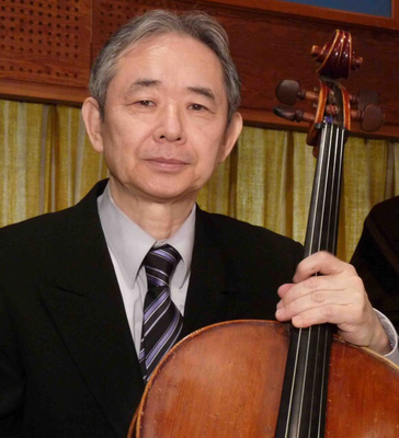 チェロ　安田謙一郎