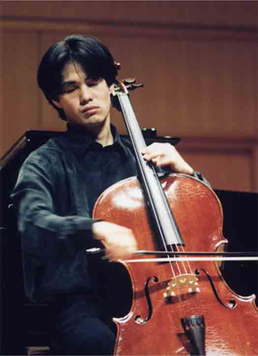 チェロ　髙橋弘治