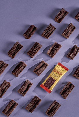 SCORZA FIRST FORM OF SOLID CHOCOLATE IN ITALY (Individually wrapped)