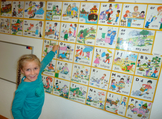 Phonics fun at Custom Kids.