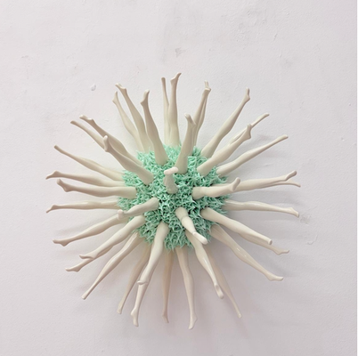 MOULIN VERT II  2025 Glasiertes Porzellan, farbige Dichtstoffe  Ø 33 x 17 cm