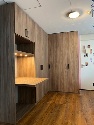 Buro en maatkast Alblasserdam