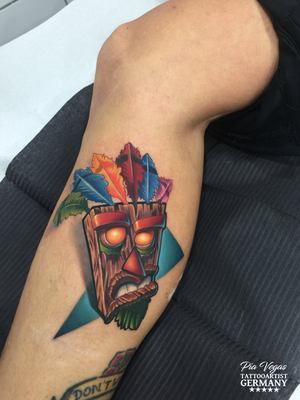 Aku Aku Crash Bandicoot