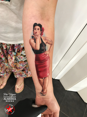 portrait tattoo farbe