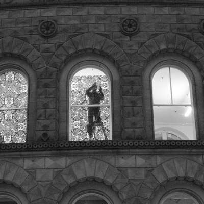 poor_pattern__2010__Installation_Aktion__Corn_Exchange_Building_Leeds_England__copyright Wassermann