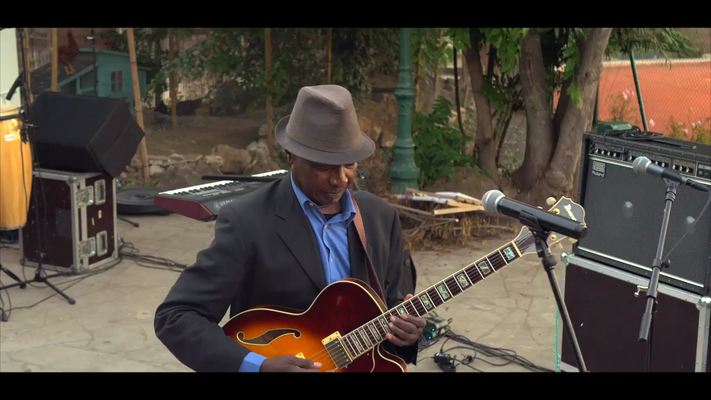 Billy Komg, World Music sur la scène artistique du Pavillon Rouge pour Vens Corp Music