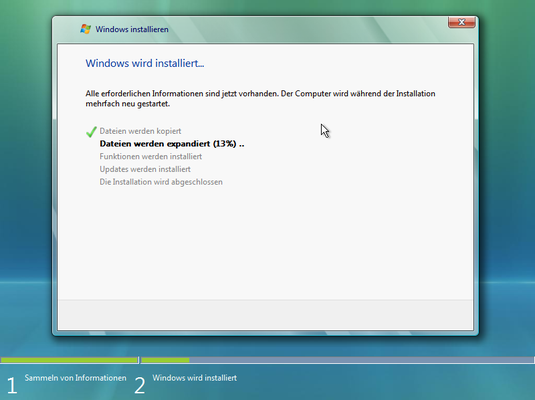 Danach wird Windows installiert. Erst alle Daten auf die Festplatte kopiert,dann expandiert usw. Alles sehr übersichtlich.