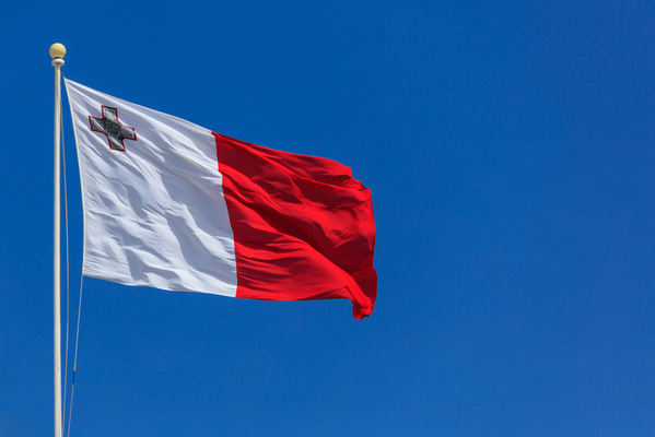  Flagge von Malta - Erlebe Deinen exklusiven Urlaub in Malta! In Deiner Reiserei, Reisebüro in Berlin Brandenburg