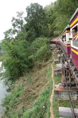 In der Burma Bahn