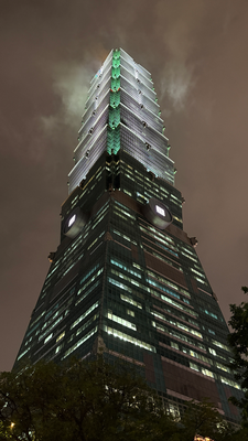 Taipeh 101 bei Nacht