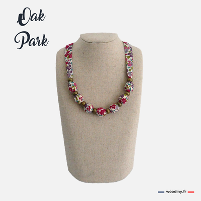 Collier en tissu fleuri
