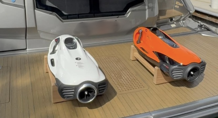Seabob F5 cradle on yacht swim platform
