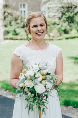 Brautstyling in Münster, Borken, Coesfeld, Steinfurt und Warendorf – natürliches Braut-Make-up und elegantes Hairstyling für den Hochzeitstag