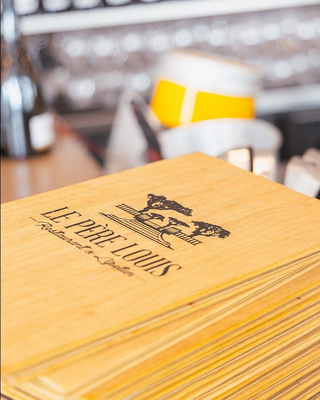 Porte menu restaurant le Père Louis