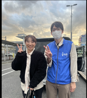 お世話になった職員様と記念撮影
