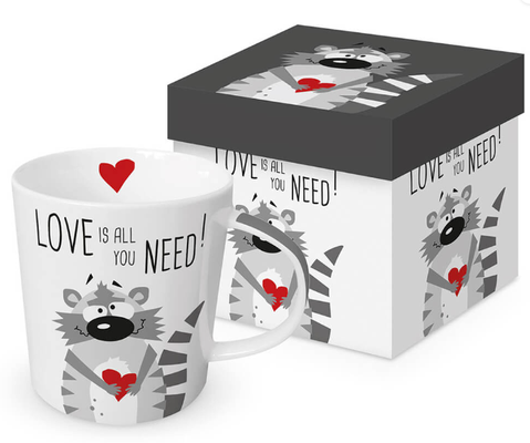 Tasse in Geschenkverpackung Need Love Racoon, 350ml: 17,90€