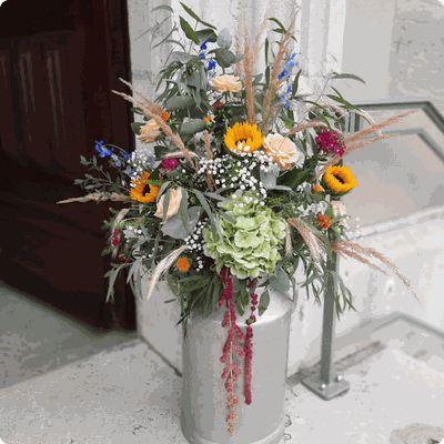 Ros Arum_mariage coloré_décoration florale église_fleuriste mariage Rumilly