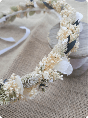 Ros Arum_mariage fleurs séchées_tons blanc naturel et sauge_couronne de tête_fleuriste mariage_rumilly