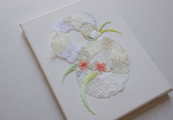 「吉祥草」、18×14cm、刺繍