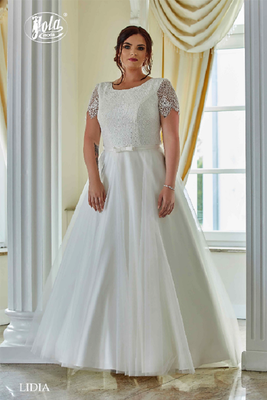 Brautkleid große Größen mit Arm aus Chiffon und Spitze vorne