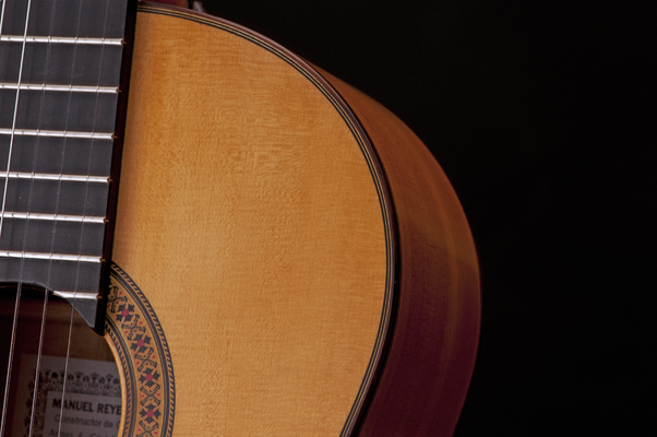 Manuel Reyes Hijo 2010 - Guitar 2 - Photo 8